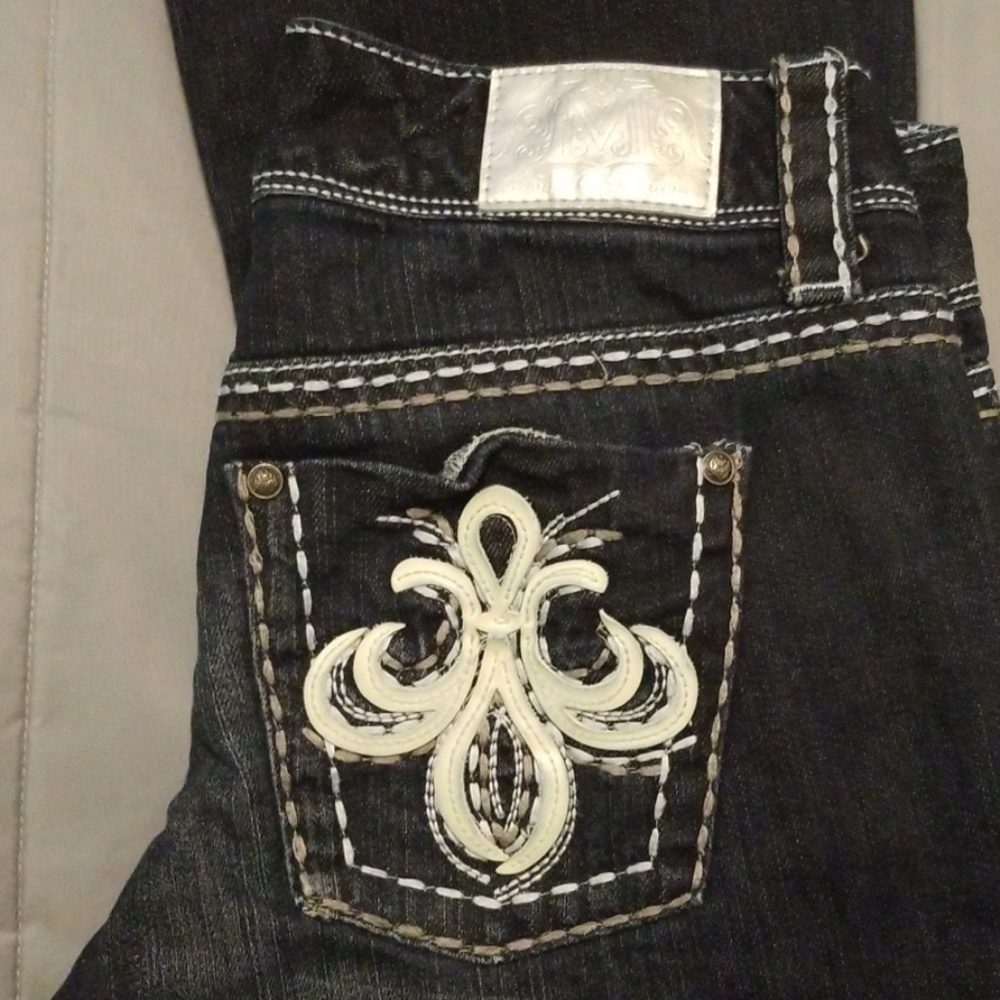 Maurices jeans